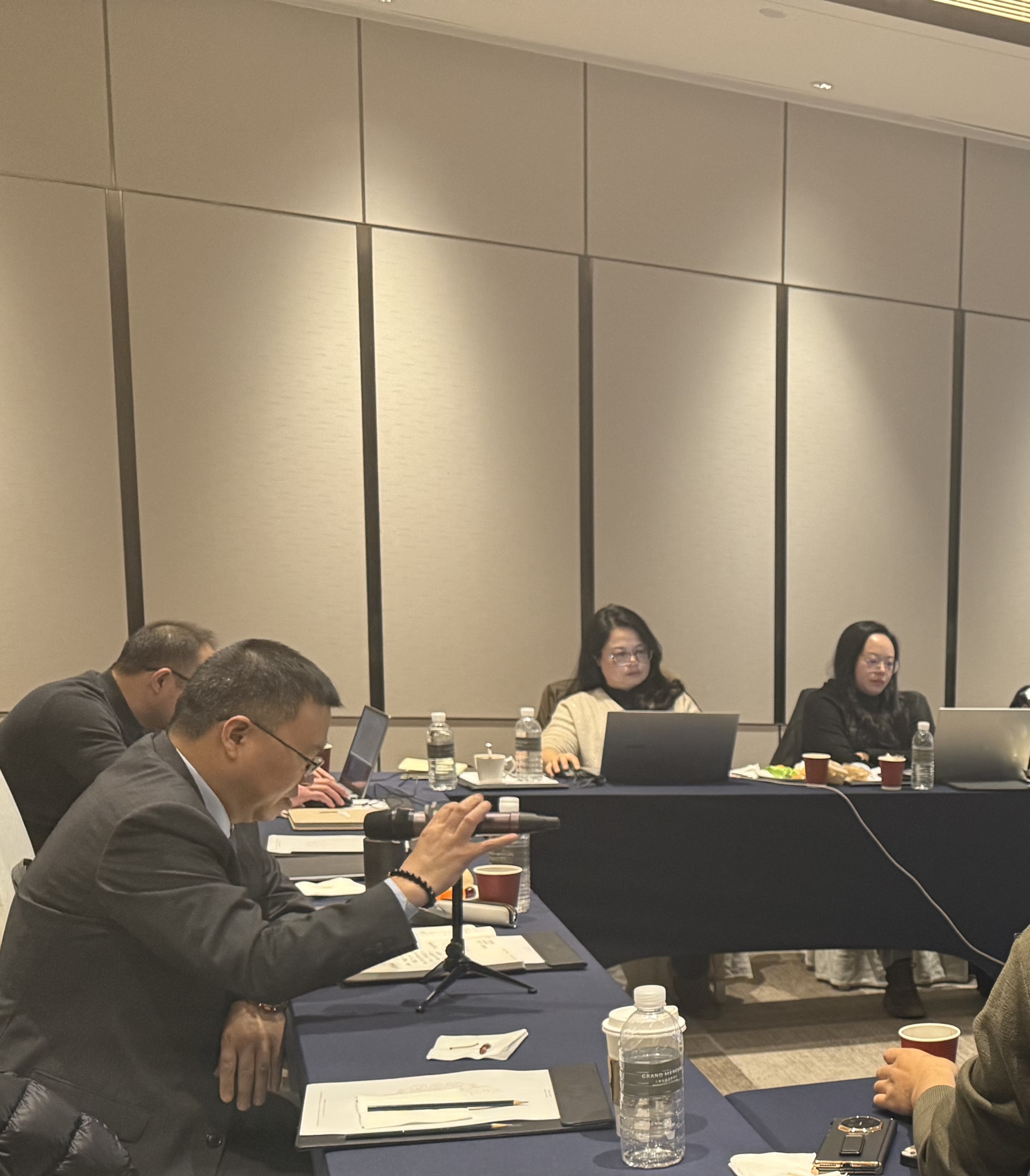 景总3.jpg 景总3.jpg